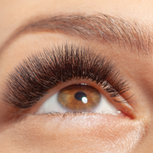 up-close-eyelash-extensions-full-set